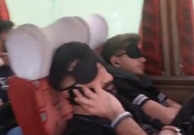 Four buses with Indian students depart from Iran, one reaches Armenia late night