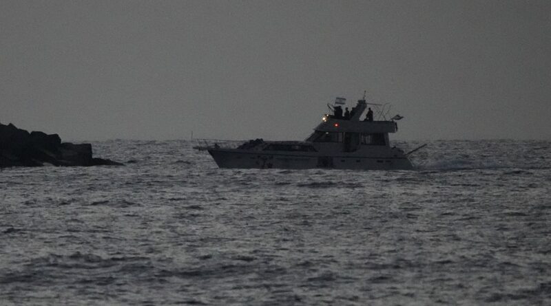 Israel begins deporting hundreds of international flotilla activists
