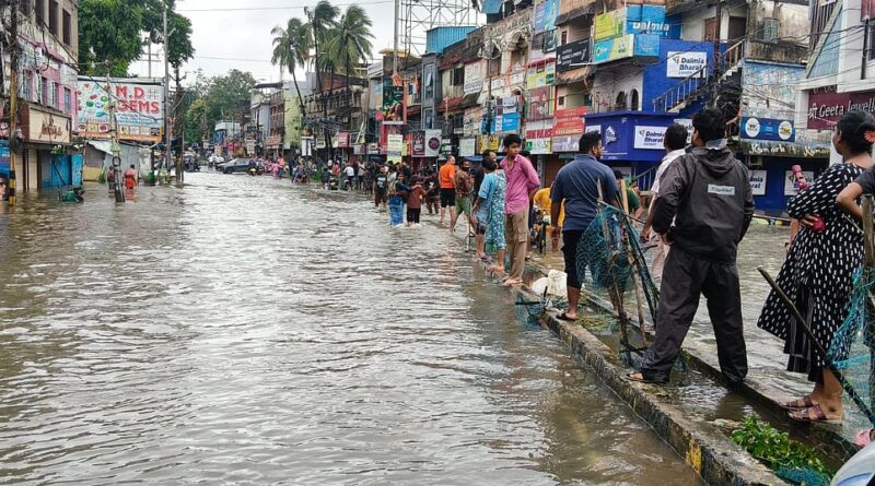 North Odisha reels under torrential downpour, flood threat imminent, 1,300 evacuated in Balasore