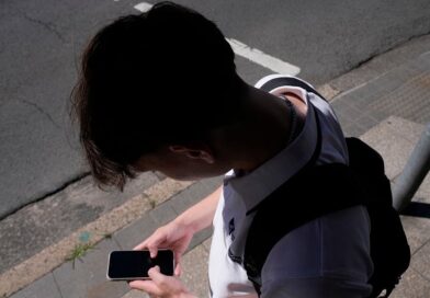 Australian social media users to be offered choice to opt out of algorithms