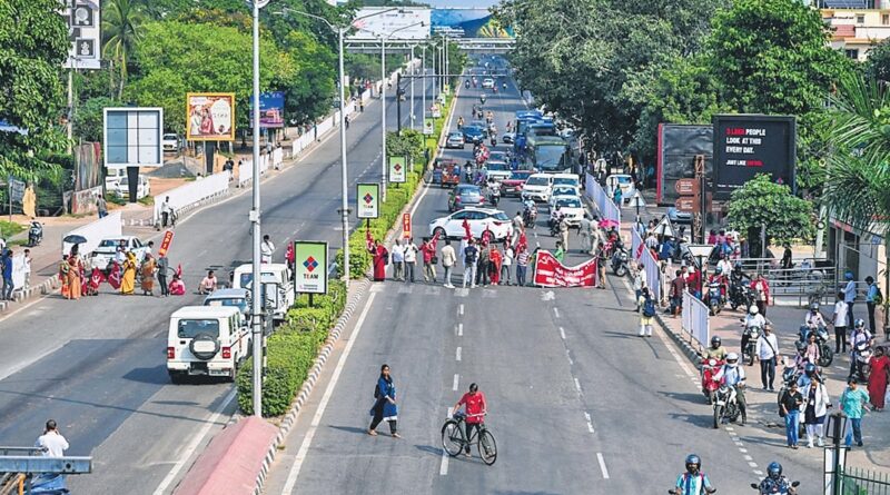 Odisha bandh gets mixed response, passes off peacefully